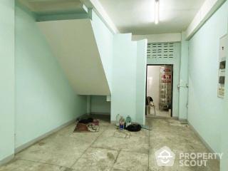 4-BR Townhouse near ARL Ratchaprarop