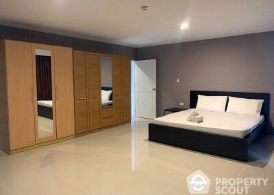 3-BR Condo at The Waterford Park Sukhumvit 53 Condominium near BTS Thong Lor