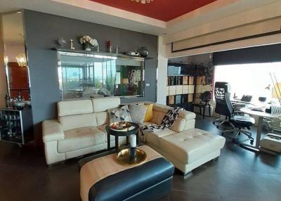 5-BR Penthouse at Country Complex Bangna near BTS Sanam Pao