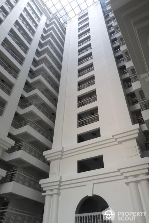 2-BR Condo at Royal Castle Sukhumvit near BTS Phrom Phong