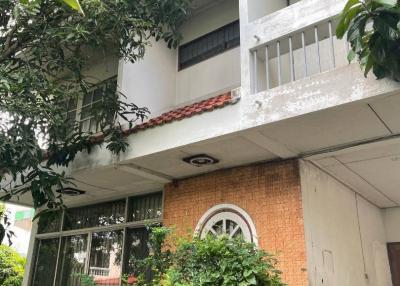 1-BR House in Bang Chak