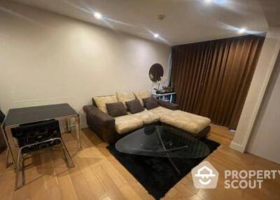 1-BR Condo at Collezio Sathorn-Pipat near BTS Chong Nonsi