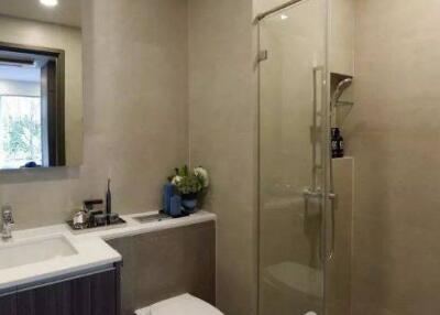 1-BR Condo at Whizdom Craftz Samyan near MRT Sam Yan