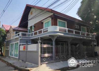 4-BR House in Bang Na Nuea