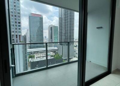 1-BR Condo at Tait Sathorn 12 near BTS Saint Louis