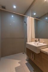 2 bed Condo in Noble Reveal Khlong Tan Nuea Sub District C020454