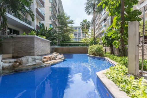 3 bed Condo in The Clover Khlong Tan Nuea Sub District C020452