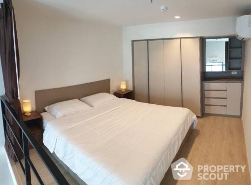 1-BR Duplex at Ideo Sathorn-Wongwian Yai near BTS Wongwian Yai