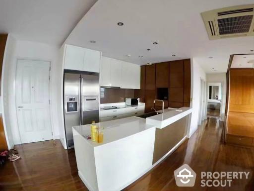 2-BR Condo at Hive Sathorn near BTS Krung Thon Buri