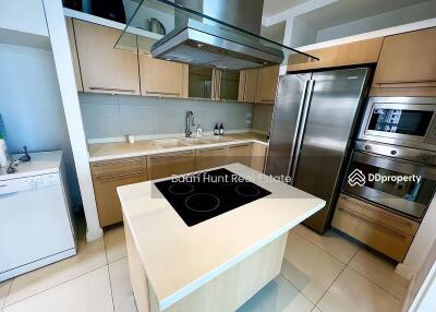 3 bed Condo in Athenee Residence Lumphini Sub District C020430