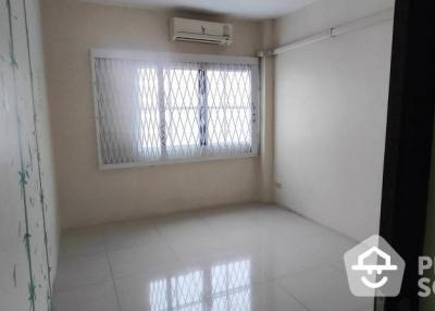 Commercial for Sale in Bang Na Tai
