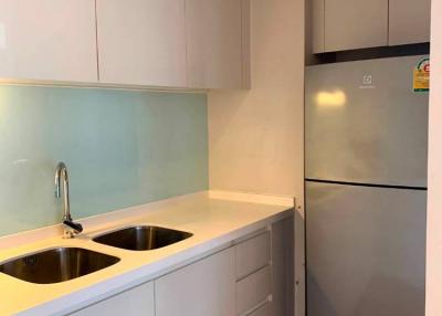 3-BR Condo at Liv @ 49 near BTS Thong Lor