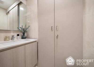 2-BR Condo at Chewathai Residence Thonglor close to Thong Lo