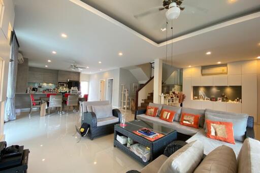 4 Bed modern house for sale in Hang Dong Chiang Mai