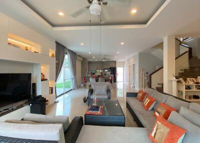 4 Bed modern house for sale in Hang Dong Chiang Mai