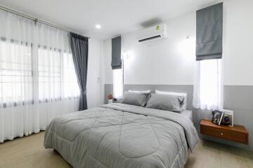 3 bed townhouse for sale in Pa Daet, Muang Chiang Mai