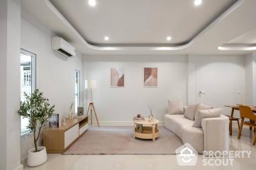 3-BR Townhouse at Niwa Home near BTS Phra Khanong