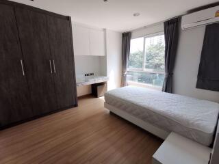 2 bed Condo in Serene Place Sukhumvit 24 Khlongtan Sub District C018128