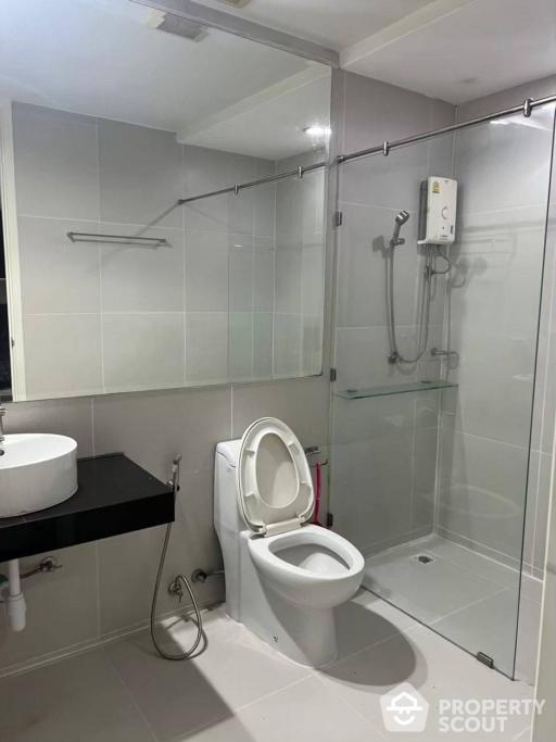 2-BR Condo at Happy Park Ploenchit near BTS Phloen Chit