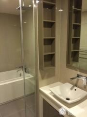 1-BR Condo at Liv @ 49 near BTS Thong Lor