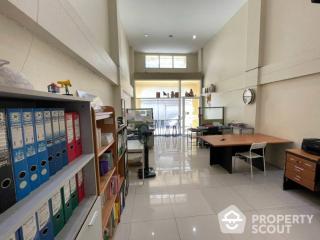 Commercial for Rent and Sale in Bang Na Tai