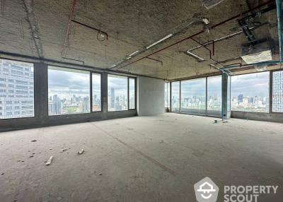 4-BR Condo at Saladaeng One near MRT Si Lom