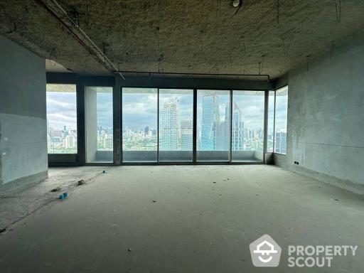 4-BR Condo at Saladaeng One near MRT Si Lom