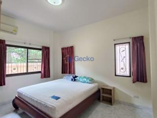 2 Bedrooms House in Rose Land & House East Pattaya H010281