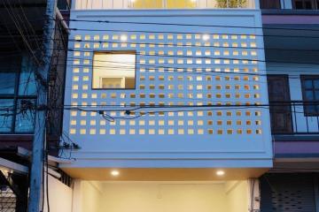 3 Story Townhouse with Doi Suthep View for Sale in Mae hia