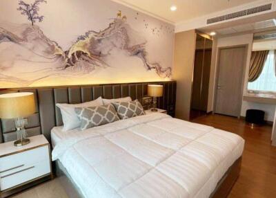 1-BR Condo at Supalai Oriental Sukhumvit 39 near MRT Phetchaburi