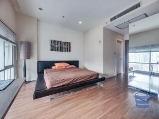 The Trendy Duplex One Bedroom Two Bathroom For Rent and Sale