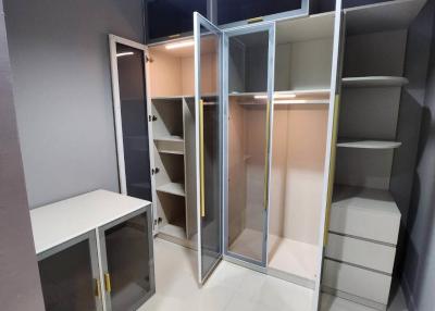 IDEO Sathorn-Taksin 2 Bedrooms 2 Bathrooms For Rent
