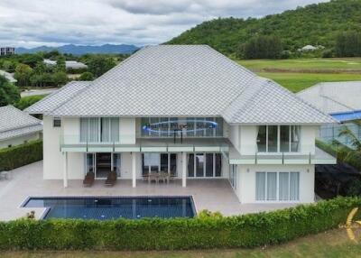 Black Mountain golf course 4 bedroom pool villa for sale