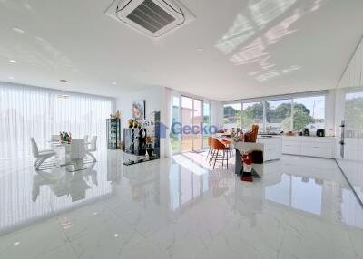 5 Bedrooms House East Pattaya H010492