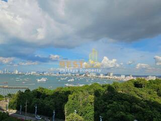 3 Bedrooms Condo in Royal Cliff Pratumnak C011343