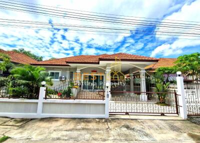 3 Bedrooms Villa / Single House in Silver Bell Village East Pattaya H011317