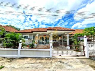 3 Bedrooms Villa / Single House in Silver Bell Village East Pattaya H011317