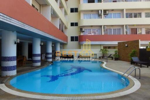 2 Bedrooms Condo in Golden Pattaya Condominium Na Kluea C011342