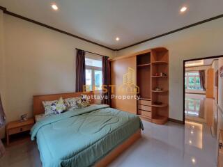 3 Bedrooms Villa / Single House in Amorn Village East Pattaya H011326