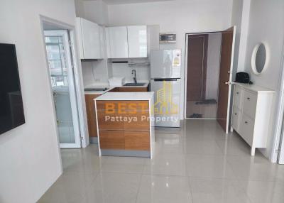 2 Bedrooms Condo in Chokchai Condominium East Pattaya C011329