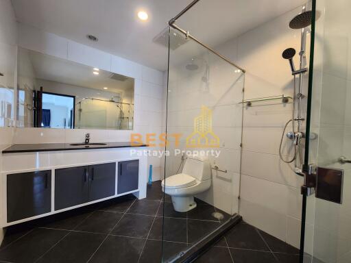 2 Bedrooms Condo in Royal Residence 1 Na Jomtien C011321