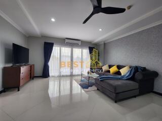 2 Bedrooms Condo in Royal Residence 1 Na Jomtien C011321