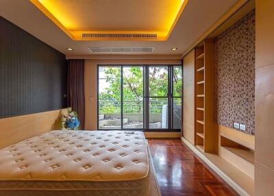3 bed Condo in Supreme Ville Thungmahamek Sub District C06147