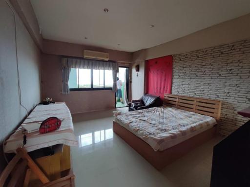 For sale, Condo Muang Mai Condo Home, Phraya Satcha Road, Mueang Chon Buri, near Chonlamakwithi Bridge, room 74 sqm.