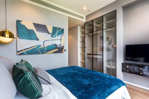 Muniq Langsuan Condo Bangkok