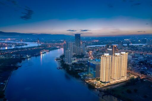 Resort Penthouse on the curve of the River