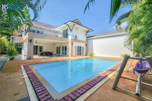 Luxury 3-Bedroom Pool Villa in Hua Hin at The Heights2