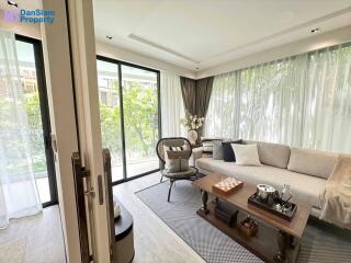 Luxury 2-Bed Beachfront Condo at InterContinental Residences Hua Hin