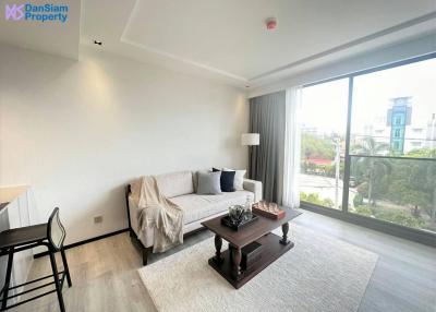 Luxury 1-Bed Beachfront Condo at InterContinental Residences Hua Hin