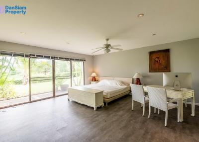 Golf Condo in Hua Hin/Cha-Am at Palm Hills Golf Resort